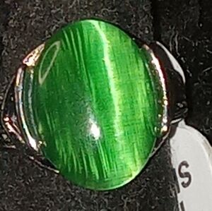 BLOWOUT Ladies Green Cat's-eye Stone Ring SZ 7